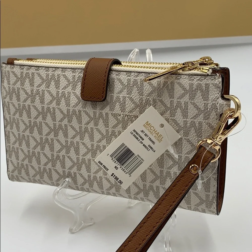 MICHAEL KORS LG DOUBLE ZIP WRISTLET VANILLA - Picture 7 of 16